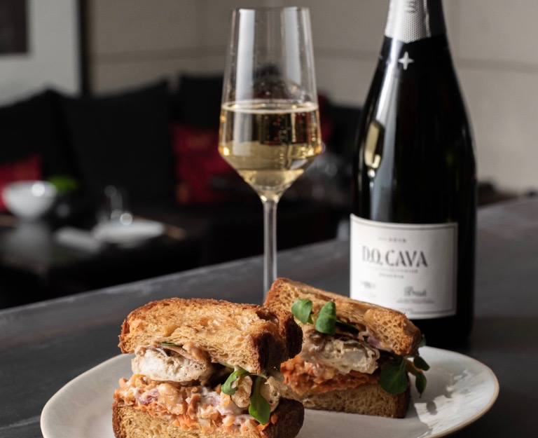 DO Cava & Hotel Claris